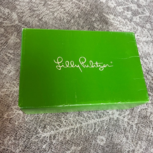 Lilly Pulitzer Gold Wedges - Picture 4 of 13